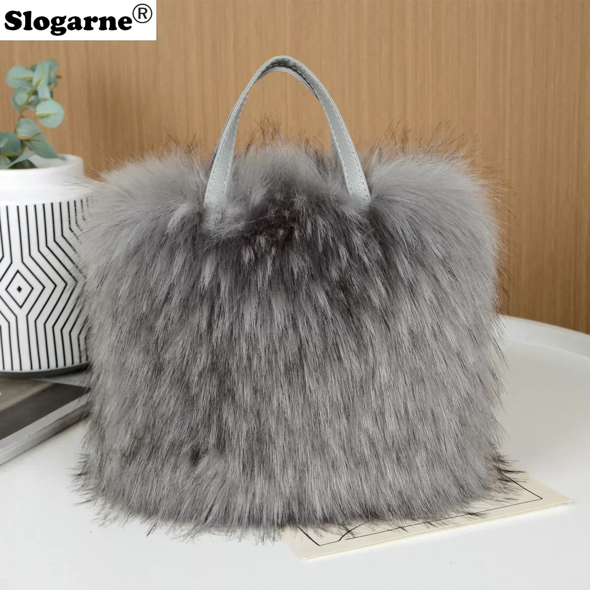 2024 Luxury New Design Women\'s Faux Fur Handbag Winter Soft Warm Bag Girls Fluffy Large Capacity Tote Bag High Quality Fur Purse