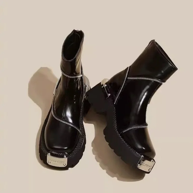 New Winter Fashionable Comfortable Elegant Women's Short Boots Round Toes Square Heels Thick Soles Heightening Fashion Boots