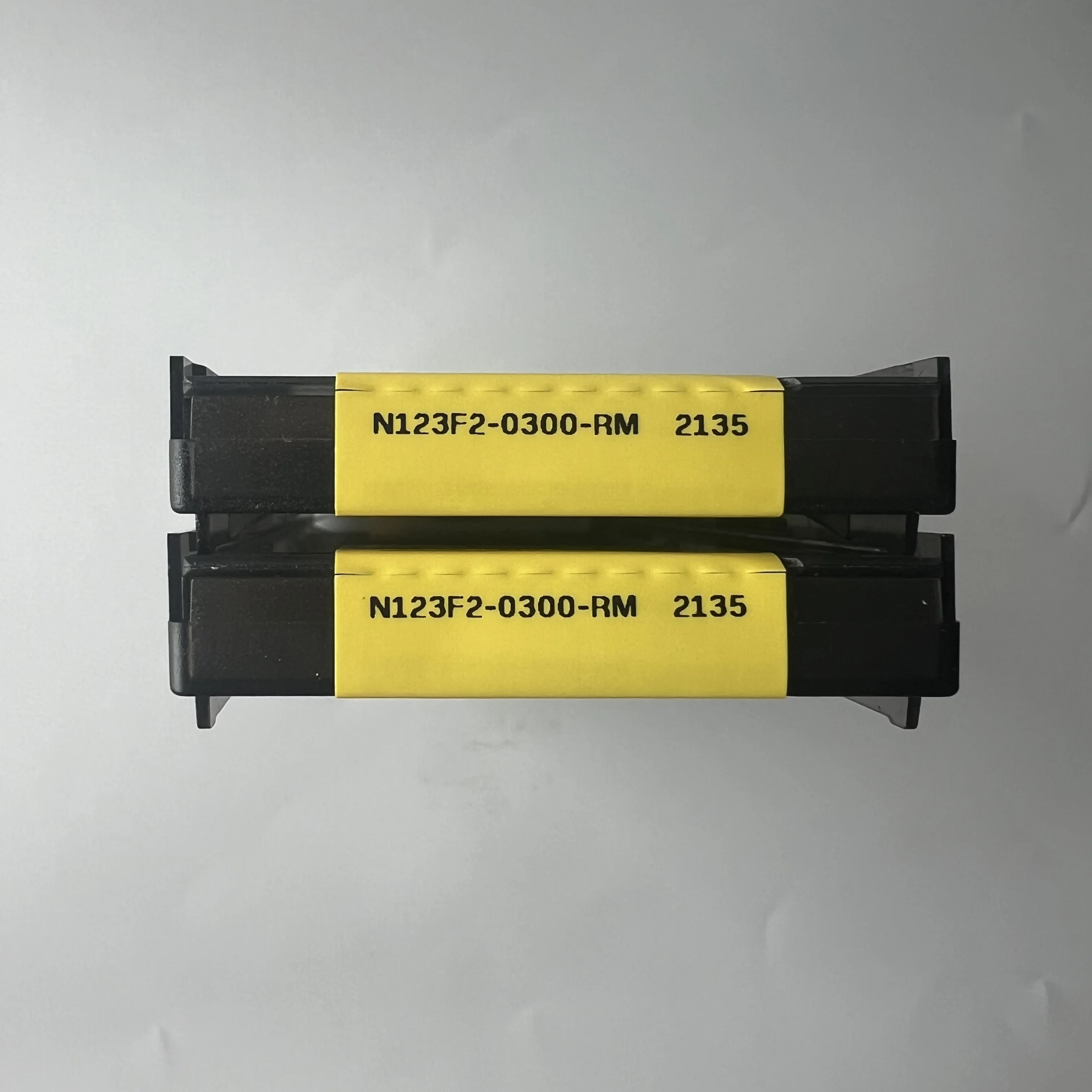 

N123F2-0300-RM 2135 Лезвие с ЧПУ