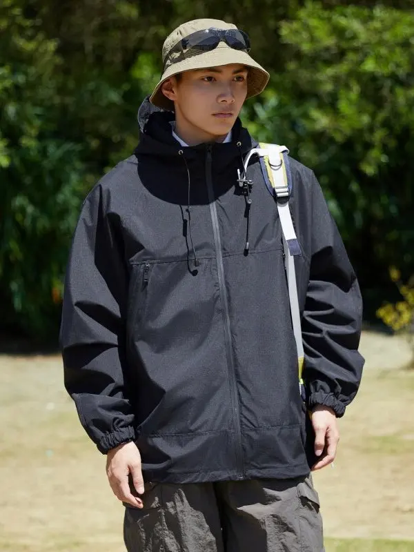 

Мужская демисезонная куртка-ветровка в американском повседневном стиле с капюшоном, из полиэстера, приталенного кроя