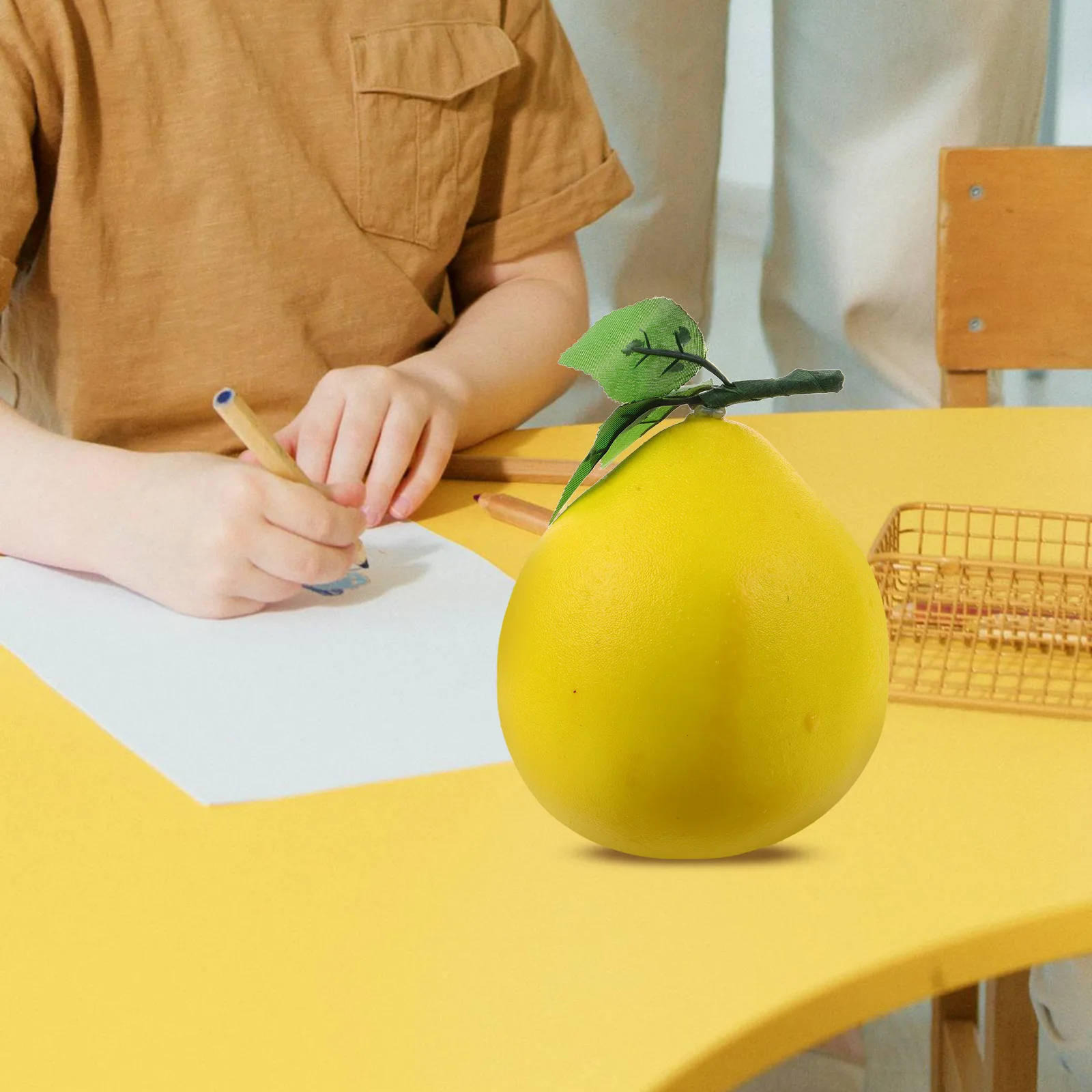 واقعية وهمية الجريب فروت رغوة محاكاة الزخرفية الفاكهة الدعامة حزب منضدية عرض صورة تبادل لاطلاق النار الفاكهة موضوع المشهد