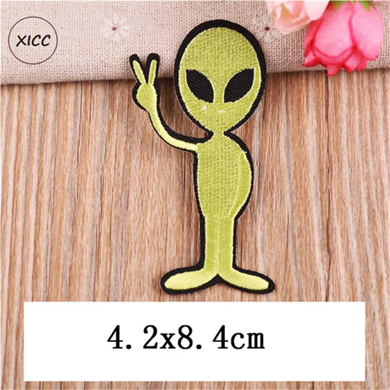 ET UFO verde distintivi alieni amico ricamo ferro sulle toppe grandi occhi alieni adesivi Applique per vestiti decorazioni fai da te
