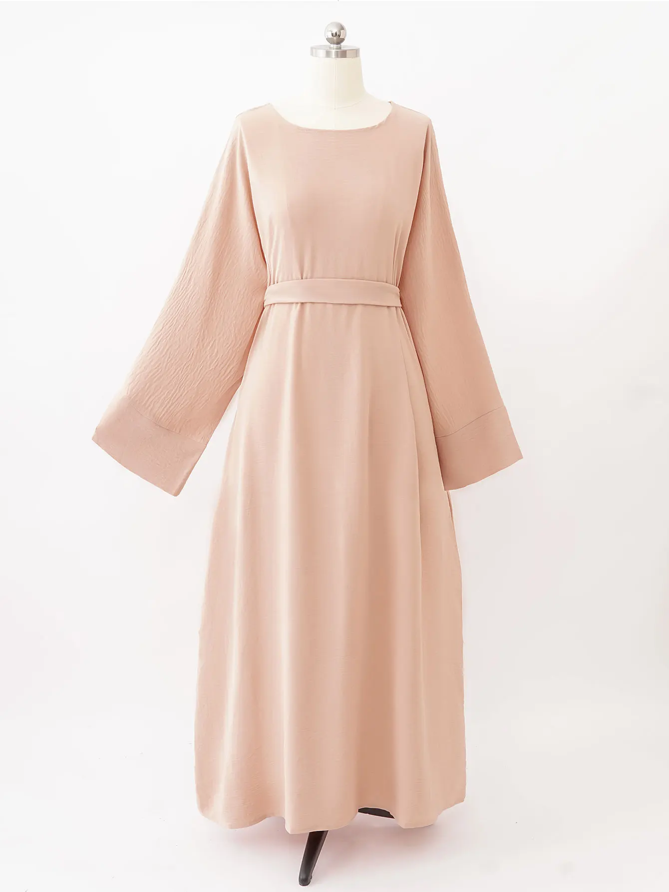 عباية نسائية إسلامية جديدة لعام 2025 برقبة دائرية وتصميم مشط للخصر لأحداث دينية لرمضان في الشرق الأوسط وملابس يومية متواضعة