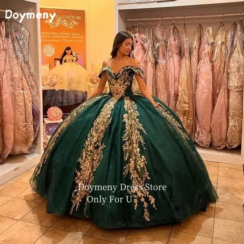 Doymeny Vestido de quinceañera con perlas, apliques sin hombros, tren de barrido brillante, sin mangas, dulce 16, 15 años