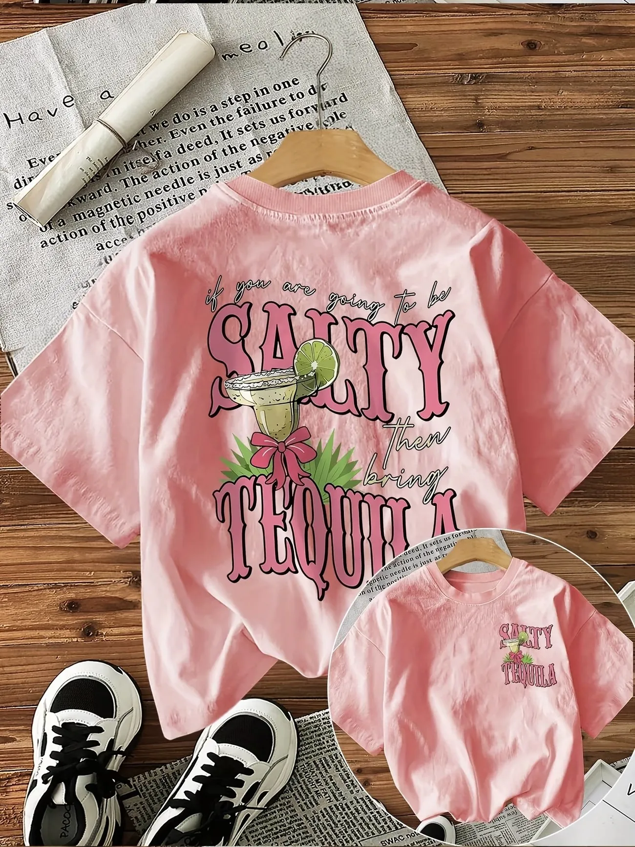 100% Baumwolle Damen T-Shirt mit Salty Tequila Grafikdruck & Hibiskusblüten, Lässiges Rundhals-Kurzarm-Shirt für Damen