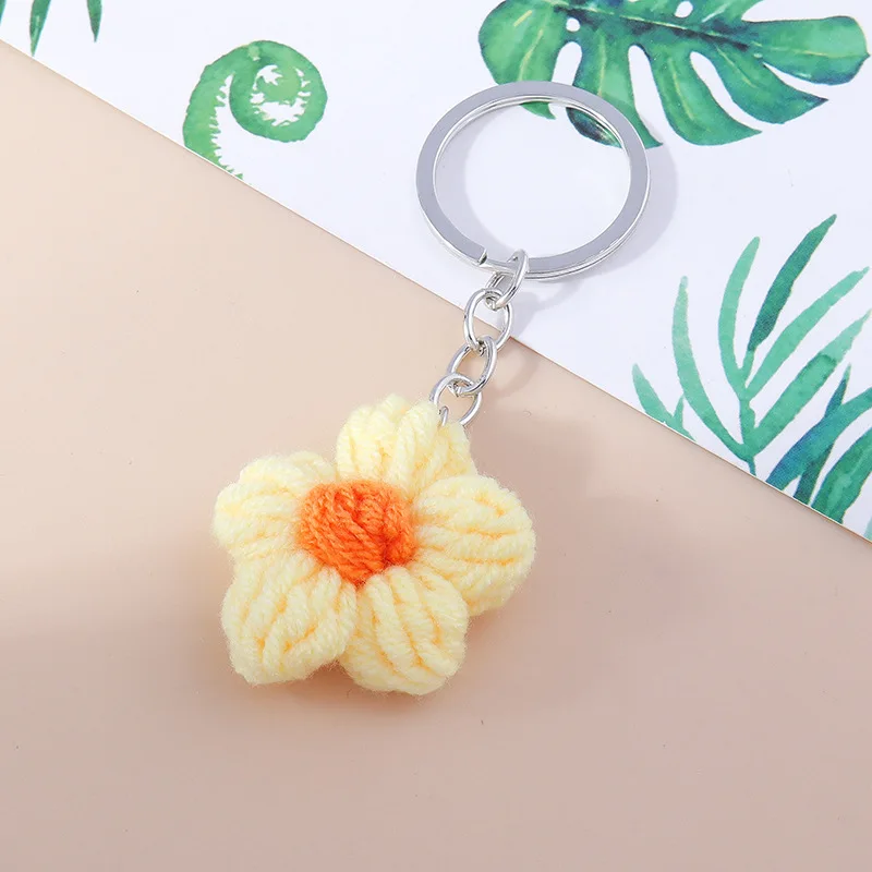 Ręcznie robiony, dziergany breloczek dla kobiet i dziewcząt, uroczy, szydełkowany brelok z kwiatkiem, zawieszka do kluczy samochodowych, ozdoba do torebki, prezent, 1 sztuka