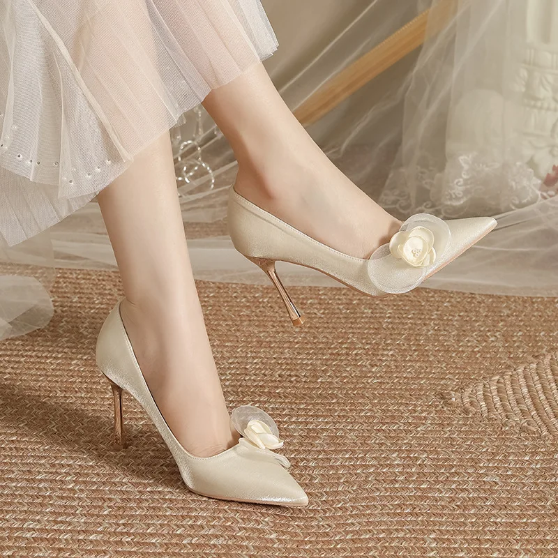 Large/small Size 30-44 Satin Stiletto Heel Pointed Toe Women's Flower Solid Color Beige Sardine Fabric Thin Heel Dress Shoes