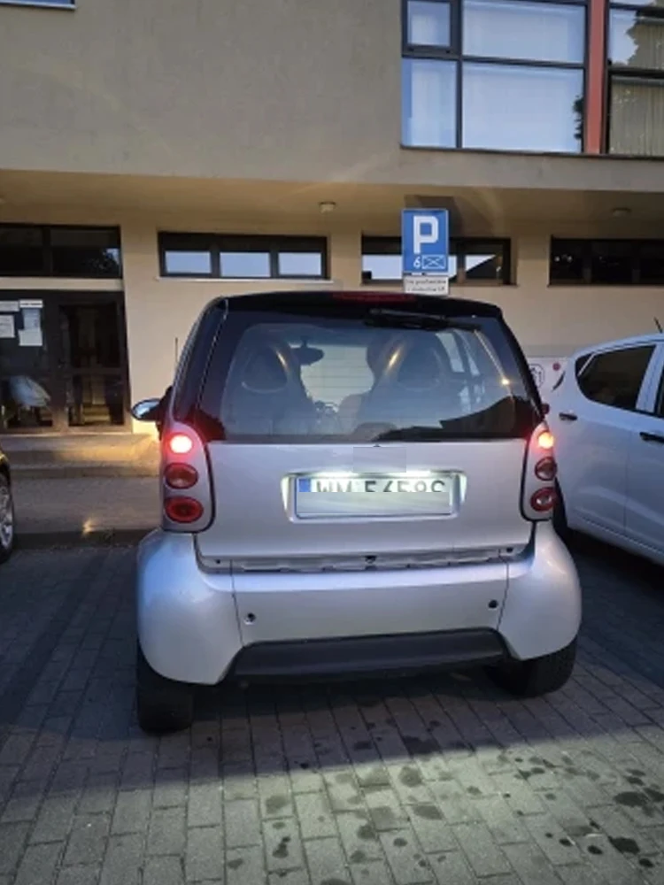 Lampe LED pour numéro de plaque d'immatriculation, 2 pièces, pour BENZ Smart fortwo W450 coupé Convertible 450 451 W453