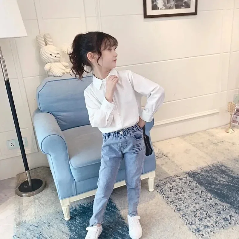 قميص أبيض طويل الأكمام للفتيات المراهقات ، مصنوع من القطن ، مع ياقة ، بلون واحد ، لأطفال المدارس