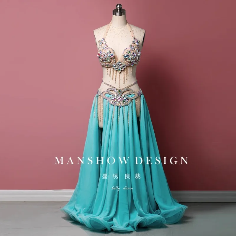 Aangepaste buikdanskostuum 2025, nieuwe prestatiejurk, sexy dubbele vork, lange jurk, naakte kleur, sprankelende diamanten set