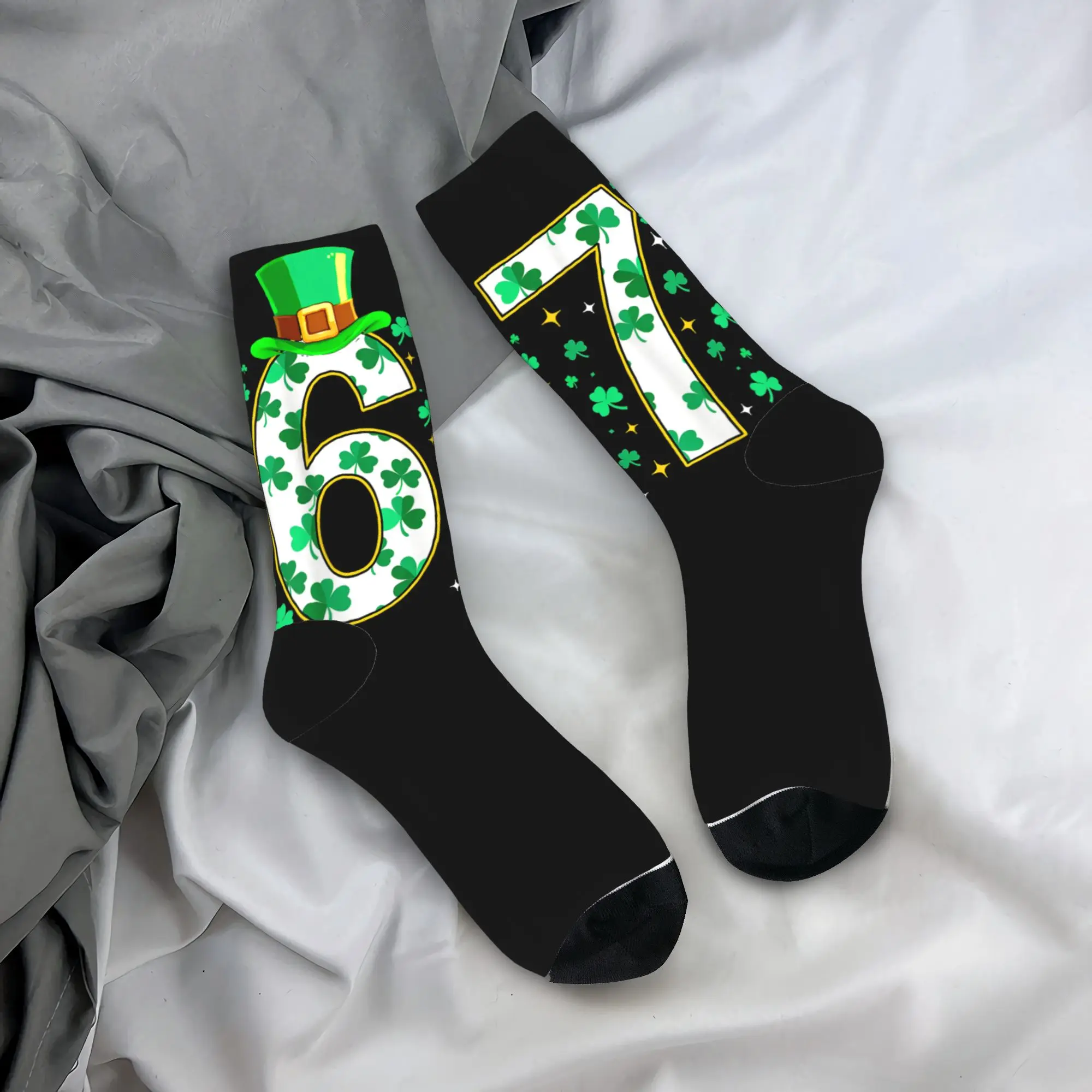 

67 День Святого Патрика, шесть семь трилистников, забавные 6 7, ирландские мем, дизайнерские чулки, антимужские носки, средние осенние уличные носки