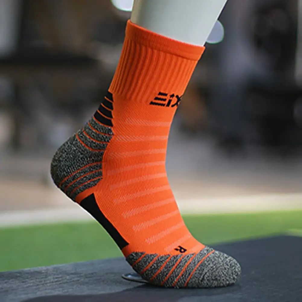 Men Crew Socks Middle Tube Streetwear Soft Breathable Cotton Casual Socks Deodorant Nano Copper Sports Socks For Men