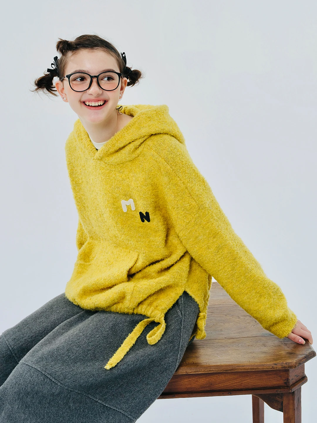 IMAKOKONI original design yellow long-sleeved pullover plush letter sweatshirt hooded new fashion women's clothing 244435