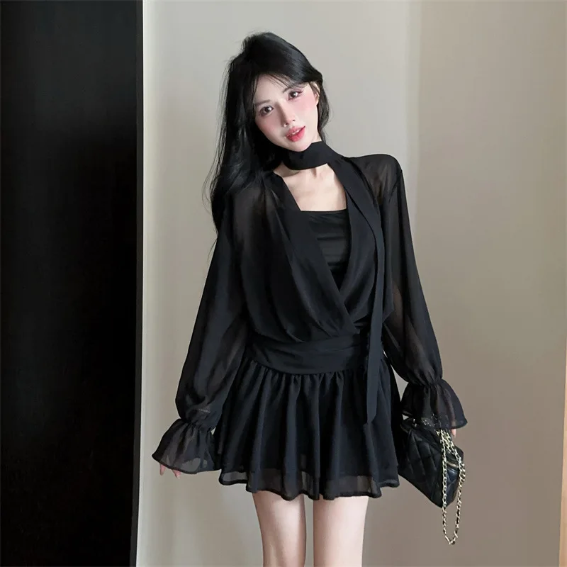 

Grey V-neck Long Sleeved Dress for Women's Spring and Summer Temperament Close Fitting Short Skirt Socialite A-line Skirt