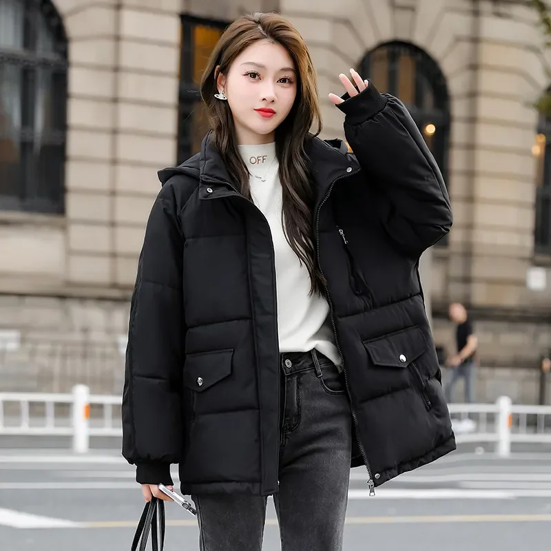 Frauen Daunen Baumwoll kleidung warme kurze Winter y2k Stil koreanische Mode Freizeit wind dichte gepolsterte schwarze Kapuze Outwear Tops