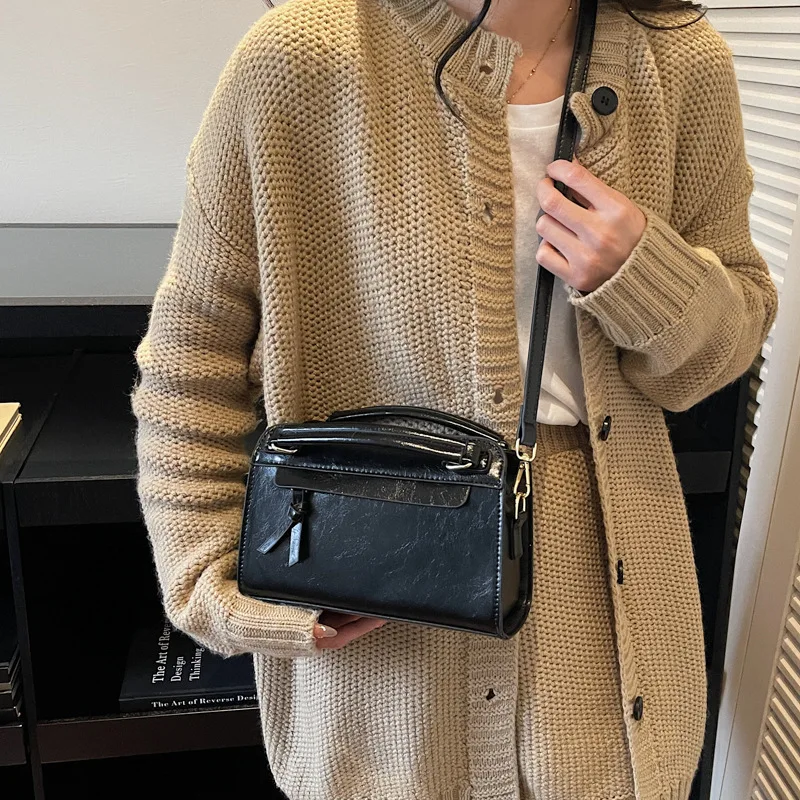 

2025 New Luxury Women's Crossbody Bag, Genuine Leather Large Capacity Multi-way Shoulder Purse, Vintage Chic Tote for Work