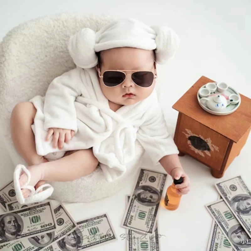 

Newborn baby photo props baby full moon photos clothing photography studio hundred day photography sofa bathrobe cabinet 신생아촬영