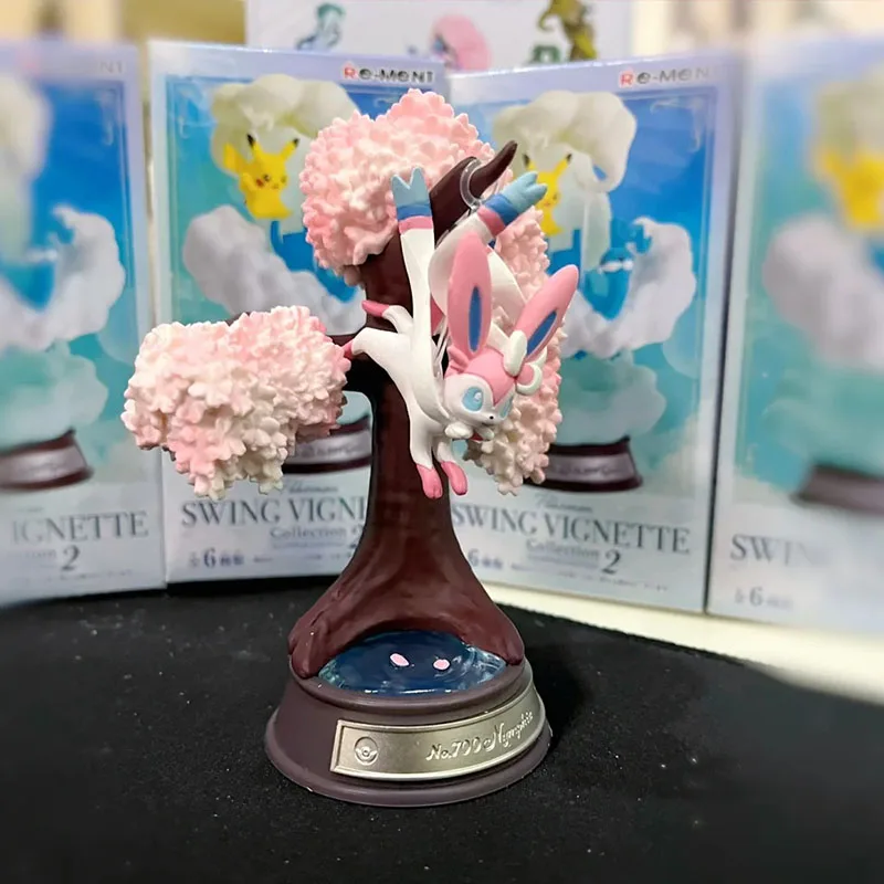 Rement Pokémon Swing Vignette Collection 2 Mini Diorama Figura Genuina Caja Sorpresa Rayquaza Sylveon Bronzong Modelo de Exhibición