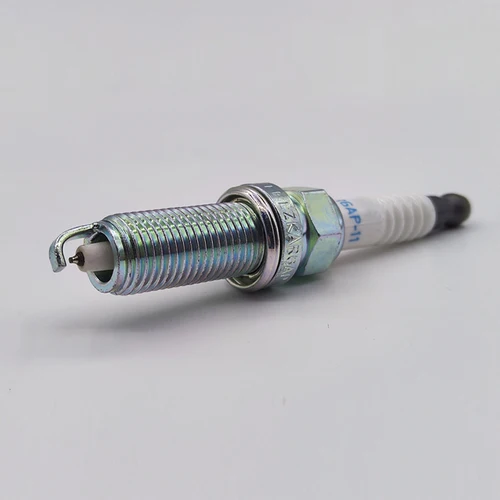 Imagen 2 del producto 4/20 piezas 22401-ED815 LZKAR6AP11 bujía de iridio para Nissan Micra x-trail March Tiida Renault Clio 22401 ED815 LZKAR6AP-11