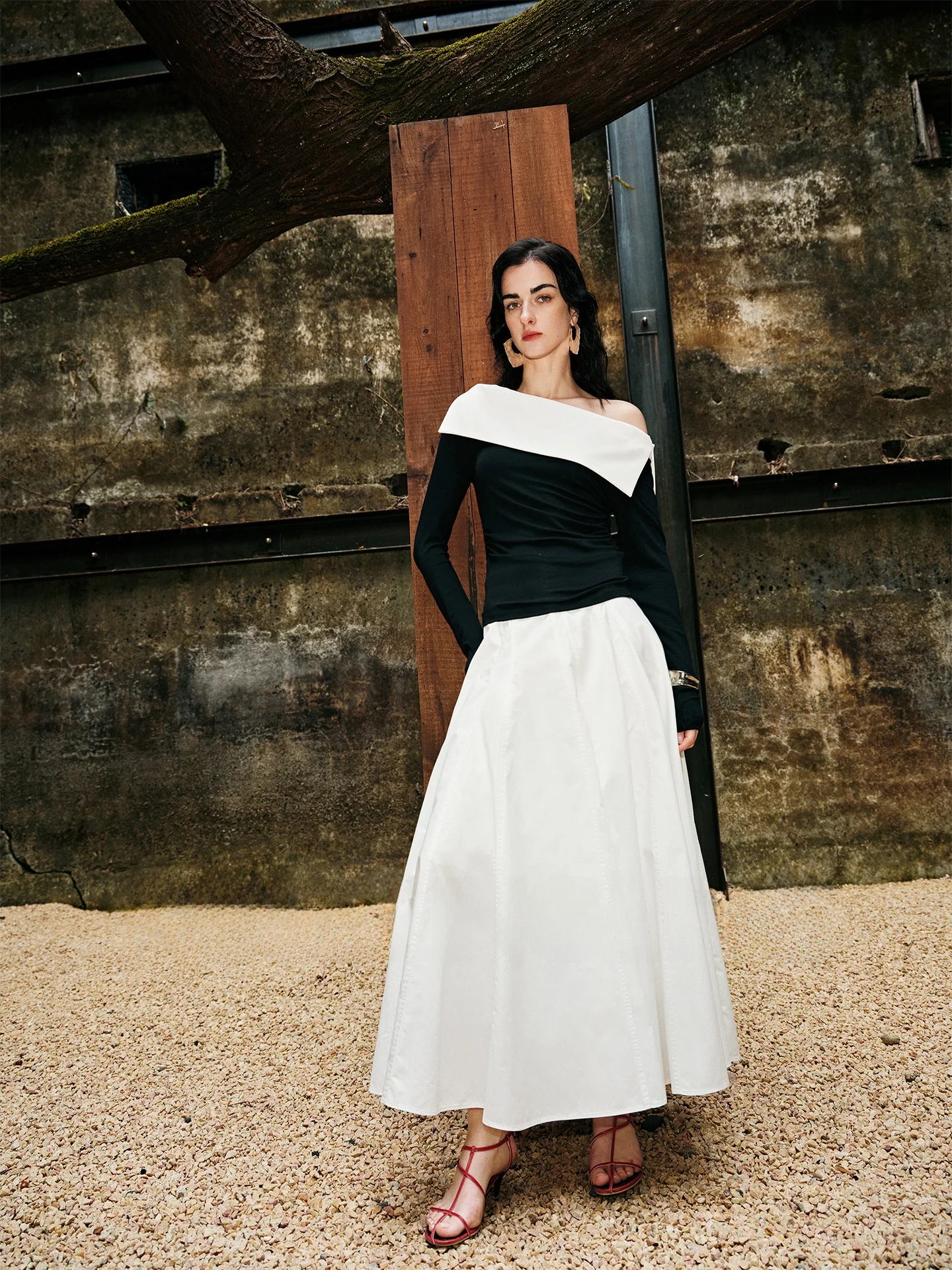 

Комплект RoseLingLing: шелковая юбка и топ с открытыми плечами в юго-восточноазиатском стиле для женщин, весенняя мода