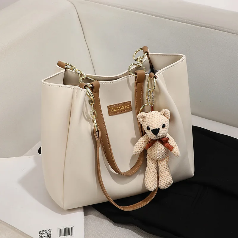 Popular large-capacity bags, autumn and winter high-end tote bags, portable shoulder bags, new commuter bags, bags and bags.