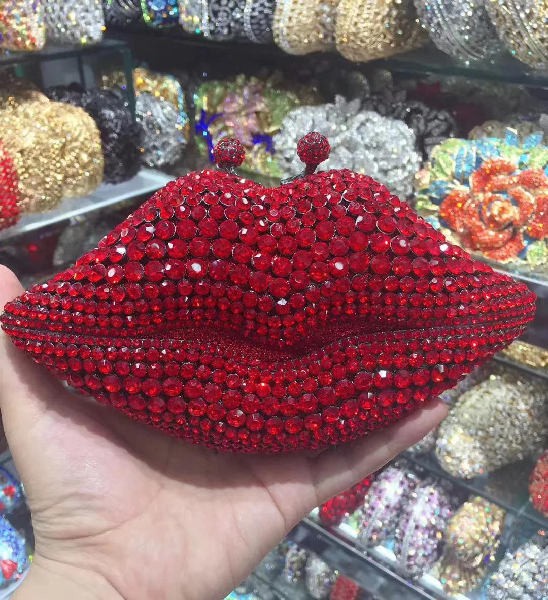 Lip Diamond Dinner Ladies Banquet Dress Full Diamond Clutch Bag Metal Hard Box Hand Bag Ladies Luxury Designer Bags High Quality