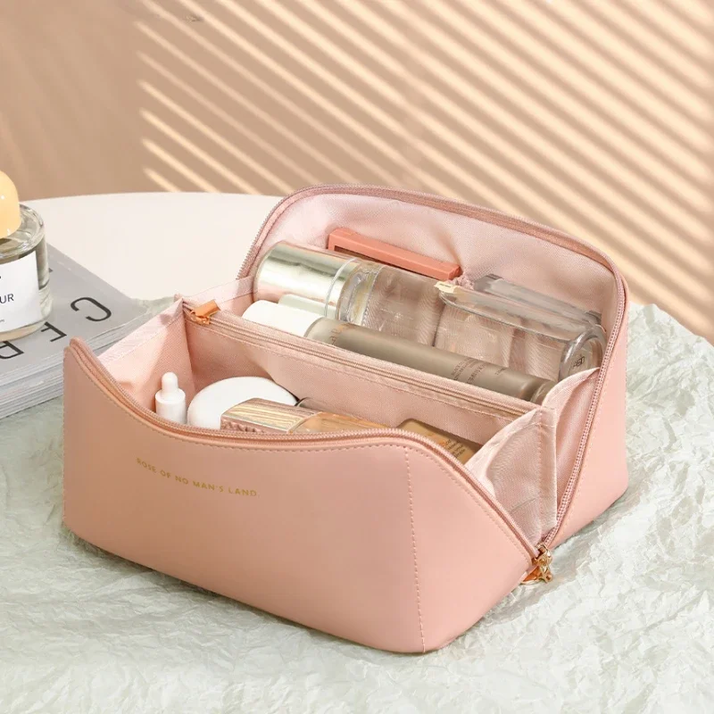 

Simple and fashionable women's bag 2023 new super popular travel product toiletry and storage women's bag