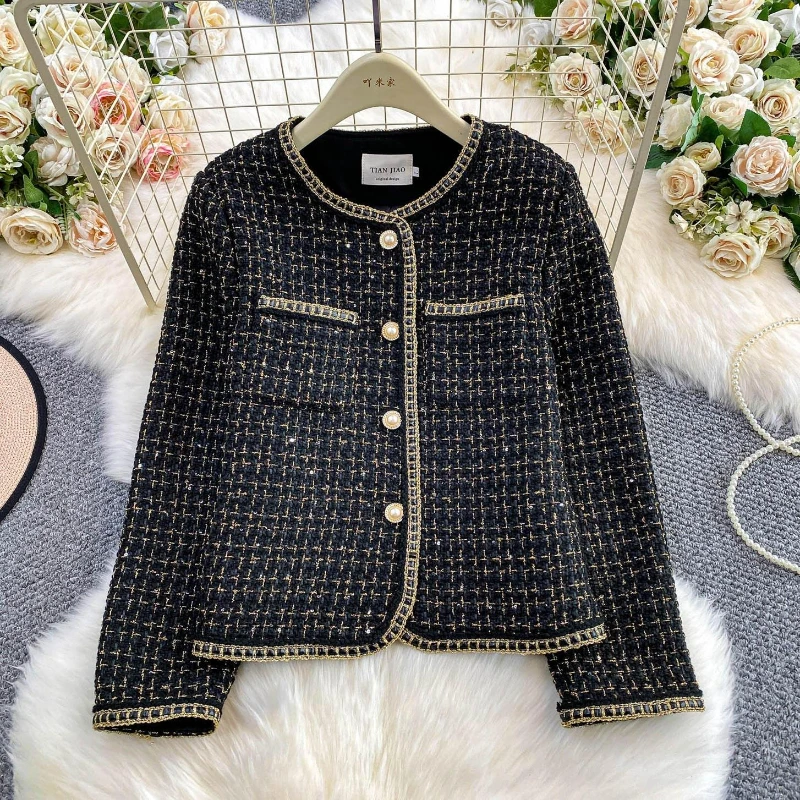 Small fragrant style high-end round neck short style jacket women light luxury fashion plaid coarse woolen temperament top