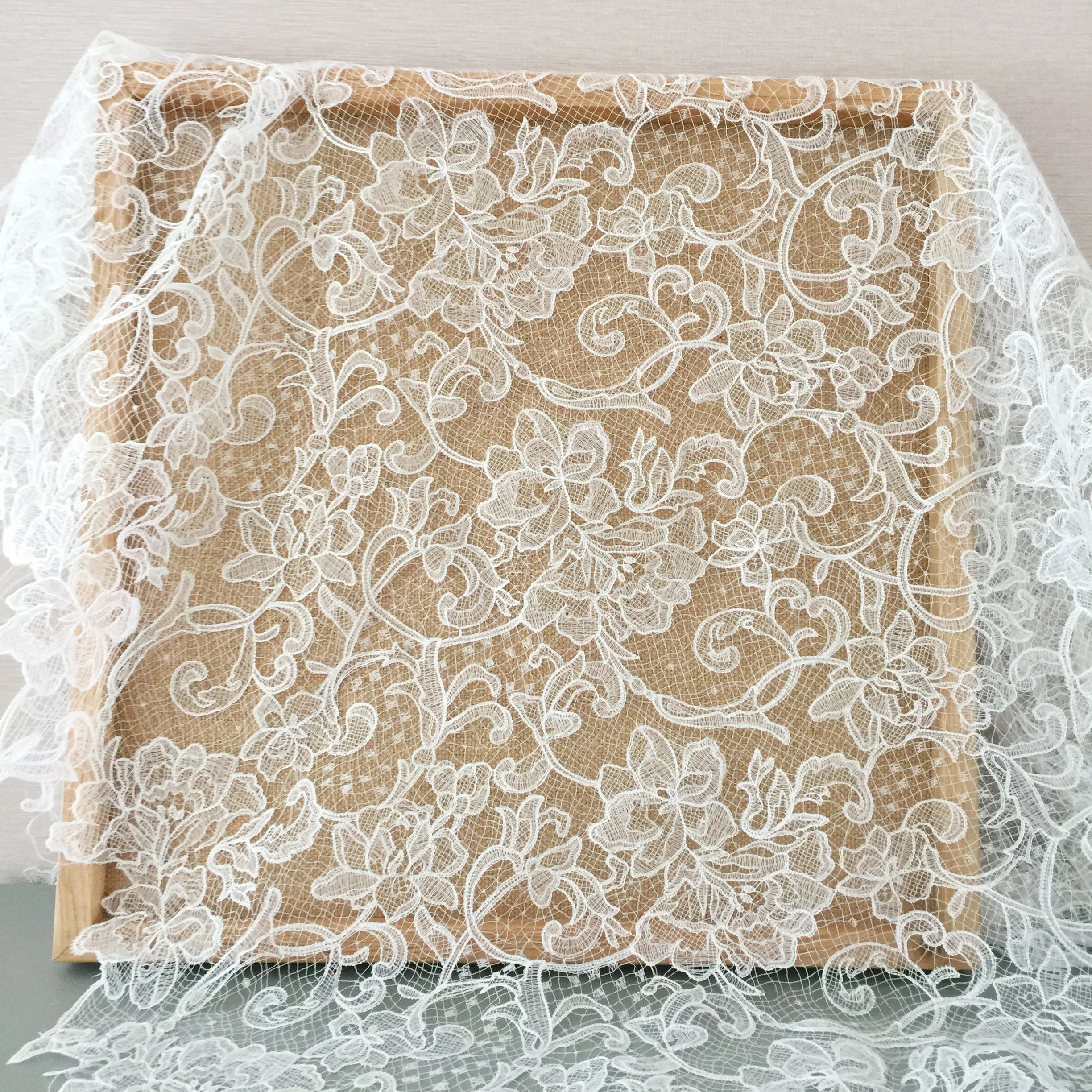 

New High Quality Border Line Hollow Lace Fabric Flower Wedding Dress Veil Lace Accessories DIY Dress Background Decoration