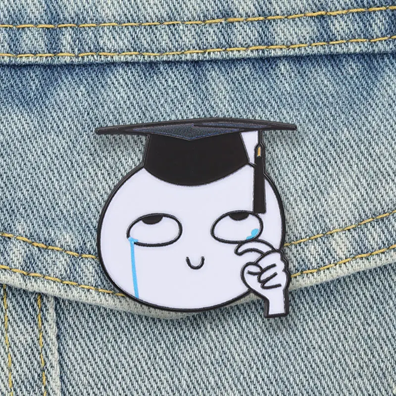 Lustige weinende Abschluss-Emaille-Pins, niedliche Studenten-Meme-Broschen, Absolventenmützen-Abzeichen, Cartoon-Schmuck-Accessoires, Geschenke für Freunde