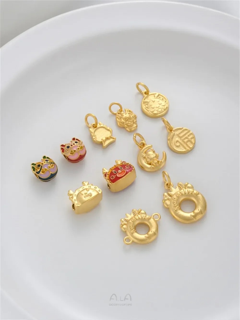 Shajin-Cartoon Faucet Bead, Safe Buckle, Blessing Word, Shengxiao Dragon Year Pendant, Handmade DIY Jewelry, Charms Accessories