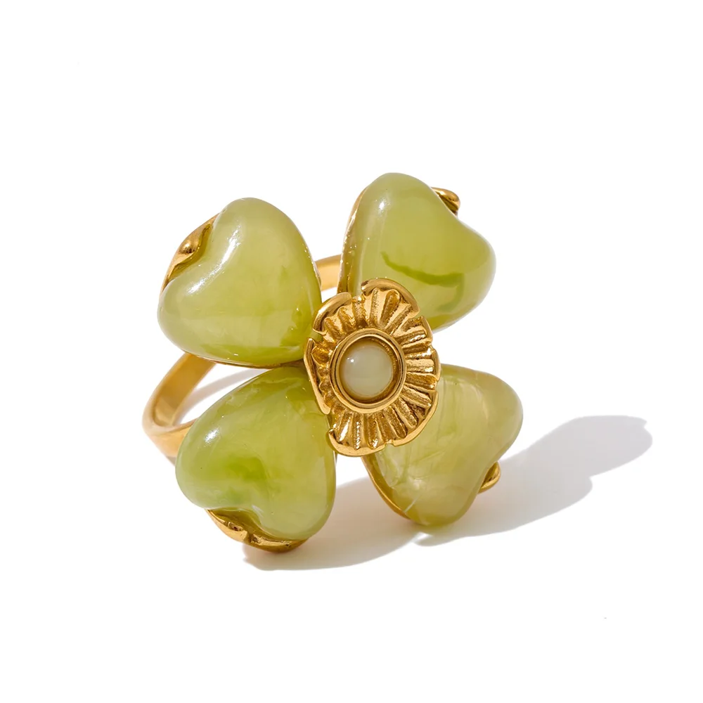 Women's Acrylic Flower Pendant Necklace & Ring Set