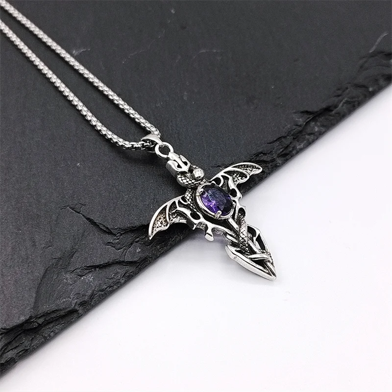 خمر شيطان الصليب السيف التنين قلادة قلادة للرجال النساء أجنحة الملاك مجوهرات بسيطة اكسسوارات هدايا