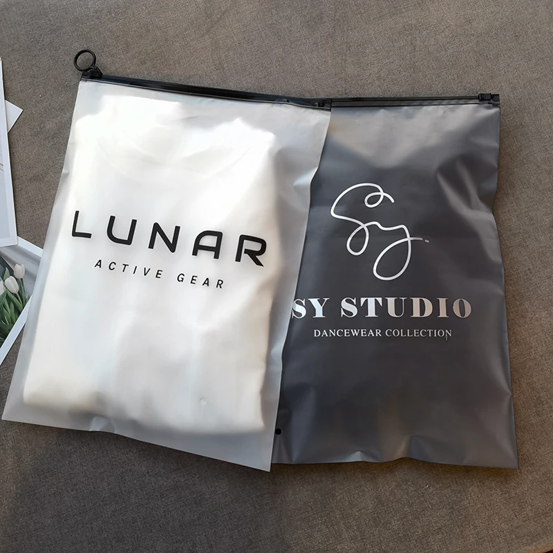 sac-de-rangement-personnalise-avec-logo-sac-de-transport-givre-pour-vetements-avec-fermeture-eclair-sac-d'emballage-pour-vetements-sac-de-voyage-etanche-en-plastique