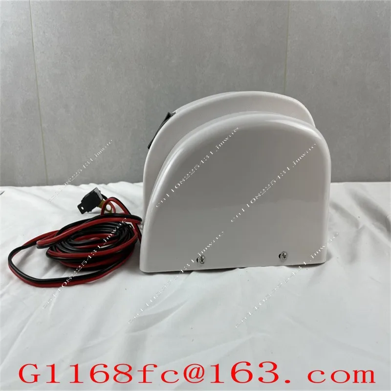 12V Electric Windlass Winch Is Suitable for Automatic Anchoring in Seawater, Anchor Weight 21 Kg, Yacht and Ship