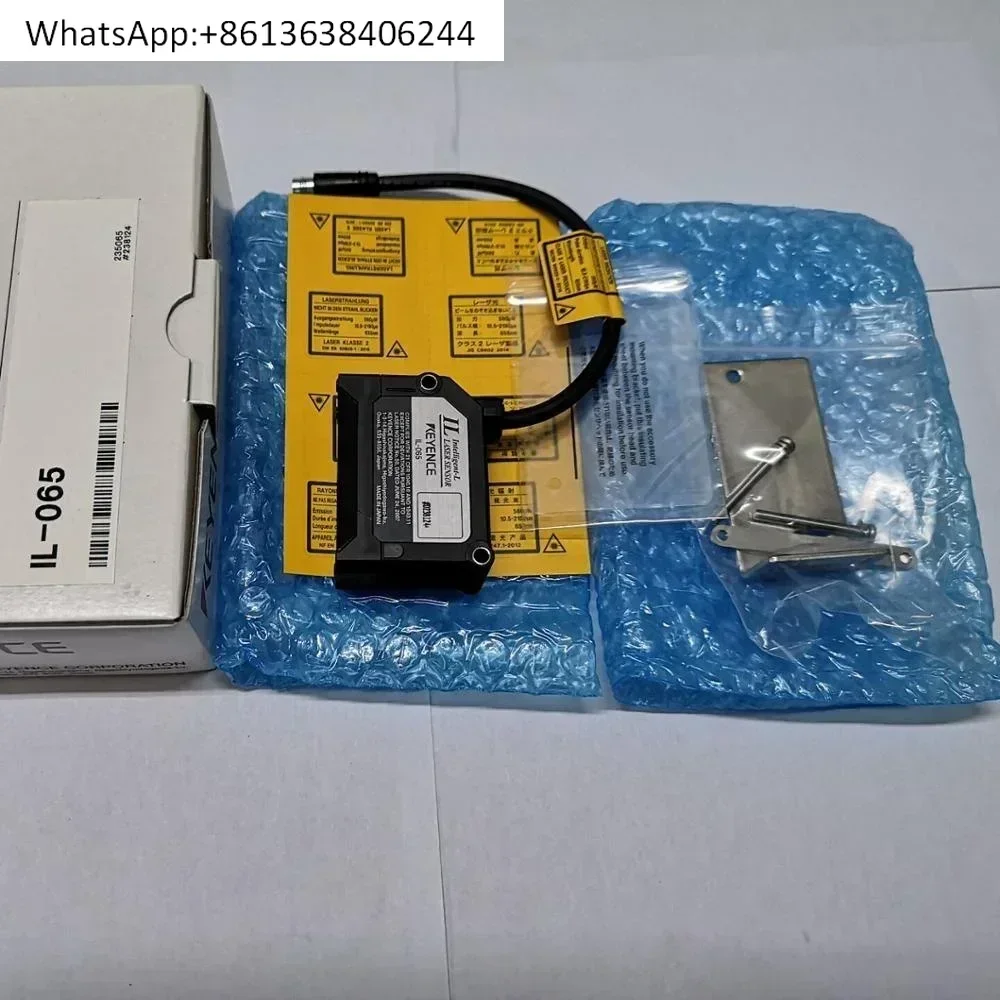 KEYENCE CMOS Multi-Function Analog La-ser Sensor  IL-065    IL-S065  Sensor heads    New original