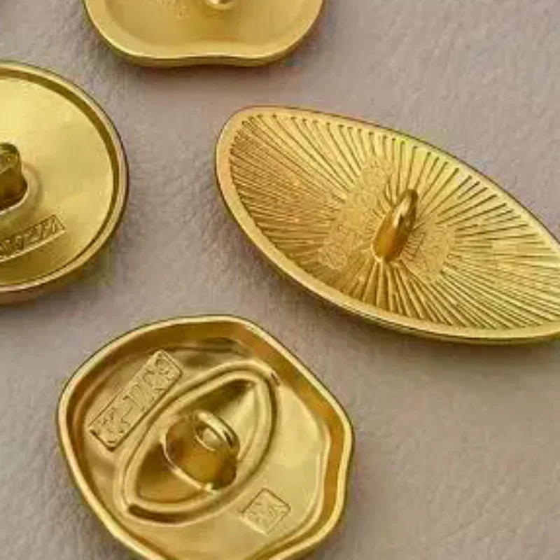 1pcs Creative Eye-Shaped Button Irregularly Shaped Buttons Personality Sweaters Shank Button Accessories