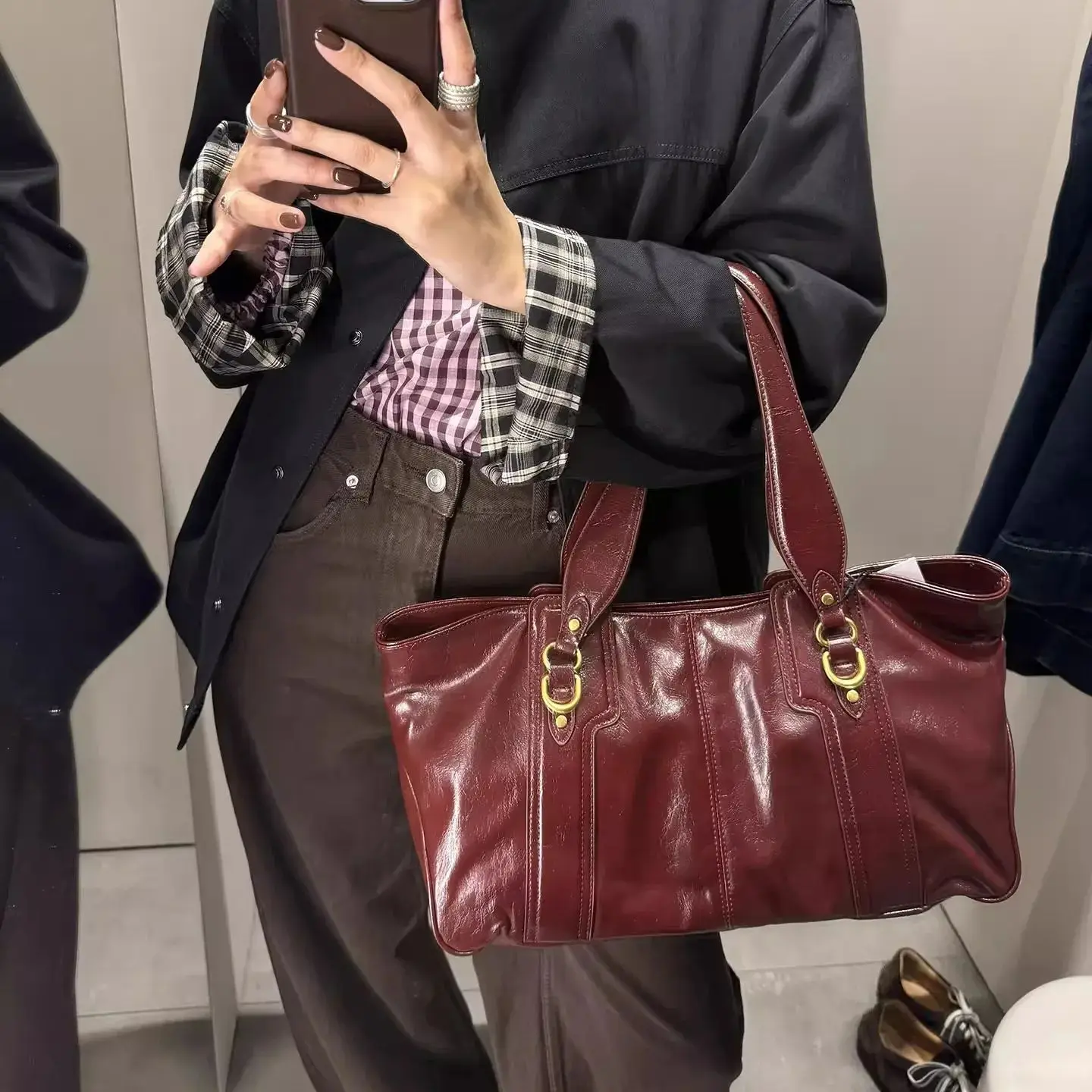 

Fashion Retro Women PU Leather Shoulder Bags Trend High Red Tote Bag Large Capacity Female's Commuter Bag Handbag Purses