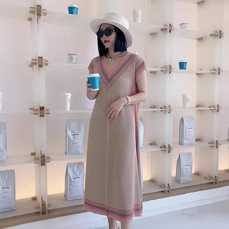 V-neck Short Sleeve Elastic Loose Clothing Miyake 2025 Summer New Mid-length Pleated Colour Blocking Women's Dresses Fashion