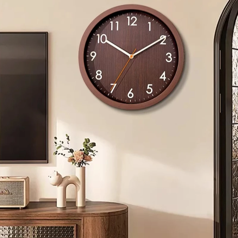 Retro and Atmospheric Imitation Wood Grain Wall Clock No Drilling No Damage To Walls Low Noise Wall Clock