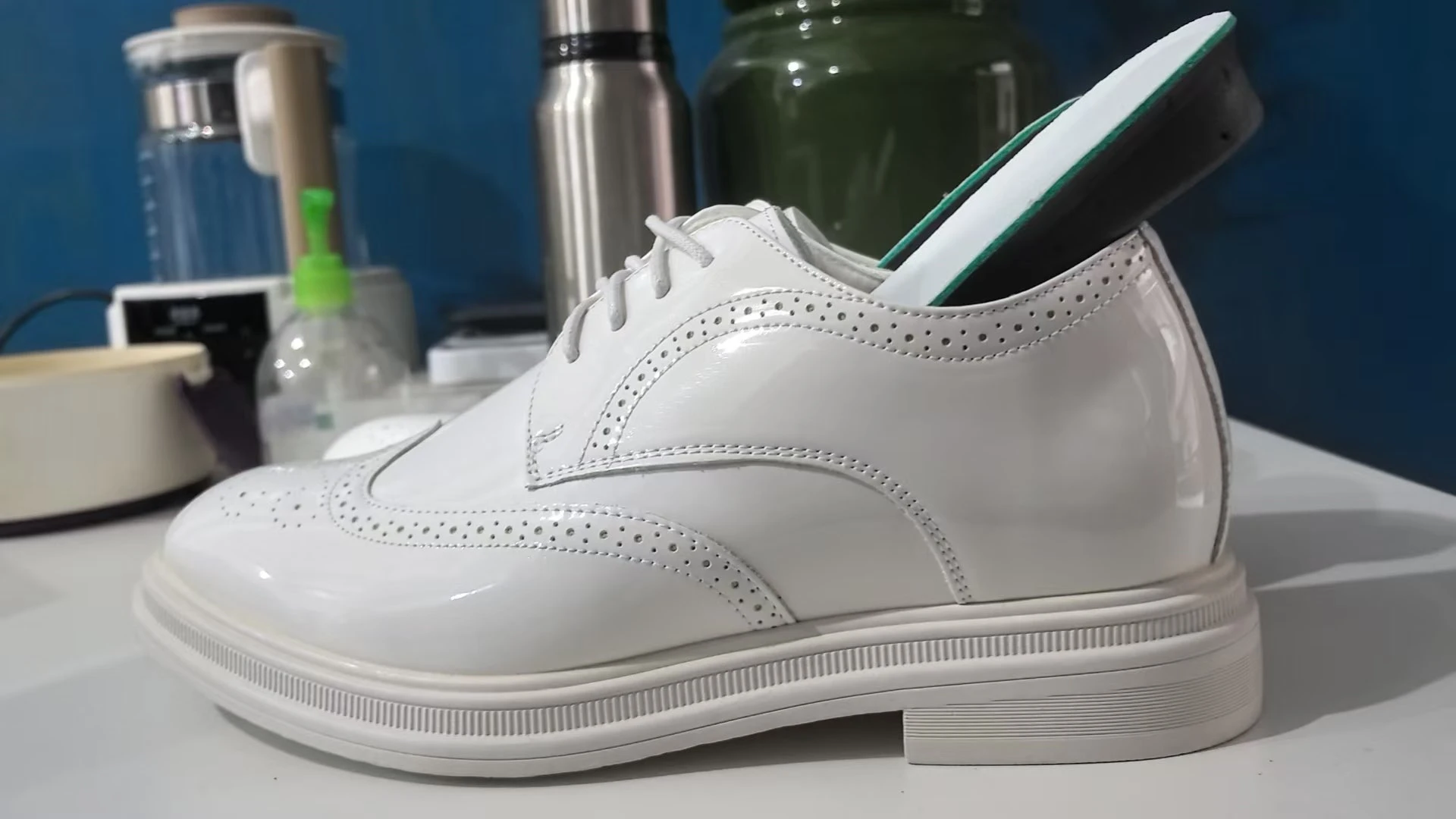 Brogue-Schuhe für Herren, weißes Lackleder, 6 cm, versteckte Höhenerhöhung, Einlegesohlen, formelle Kleidung, lässige Oxfords für Hochzeit, Business – Detail 3
