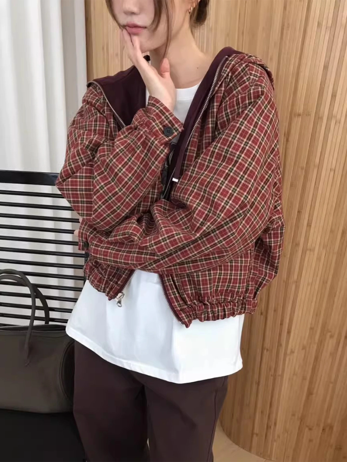 Retro anti-envelhecimento xadrez com capuz jaet feminino dupla face usar dstring ort solto outerwear fibra de poliéster longo sve