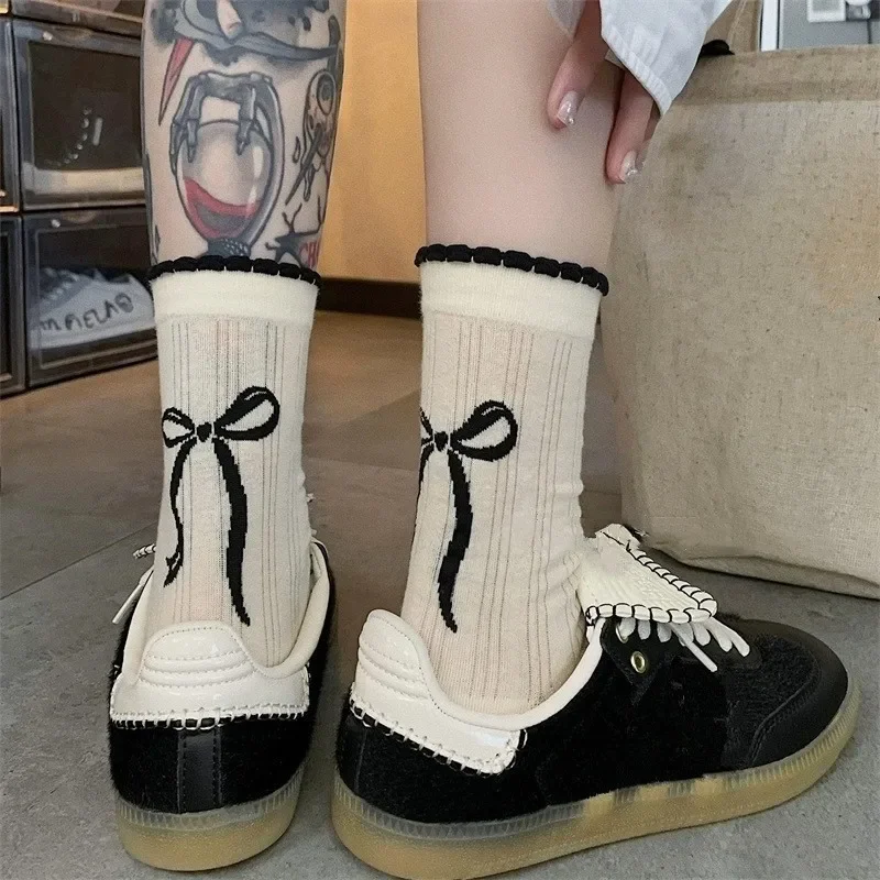 New Lolita Bow Socks White Bow Lace Socks Middle Tube Japanese College Style Princess Socks Sweet JK Streetwear Hosiery Stock image 6