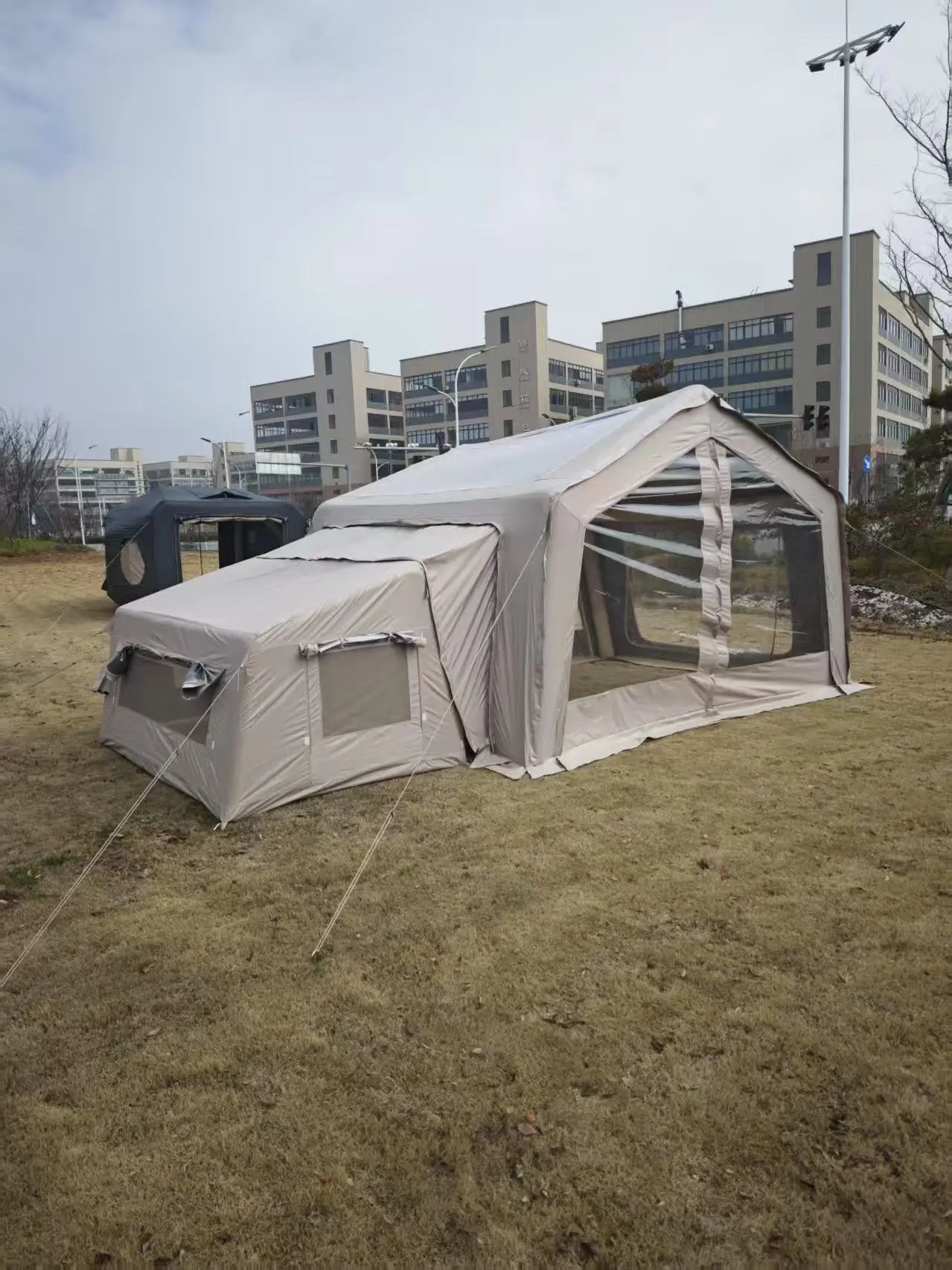 Outdoor Integrated Luxury Yurt Inflatable Tent 10 Square Meters Waterproof Oxford Fabric Warm Camping