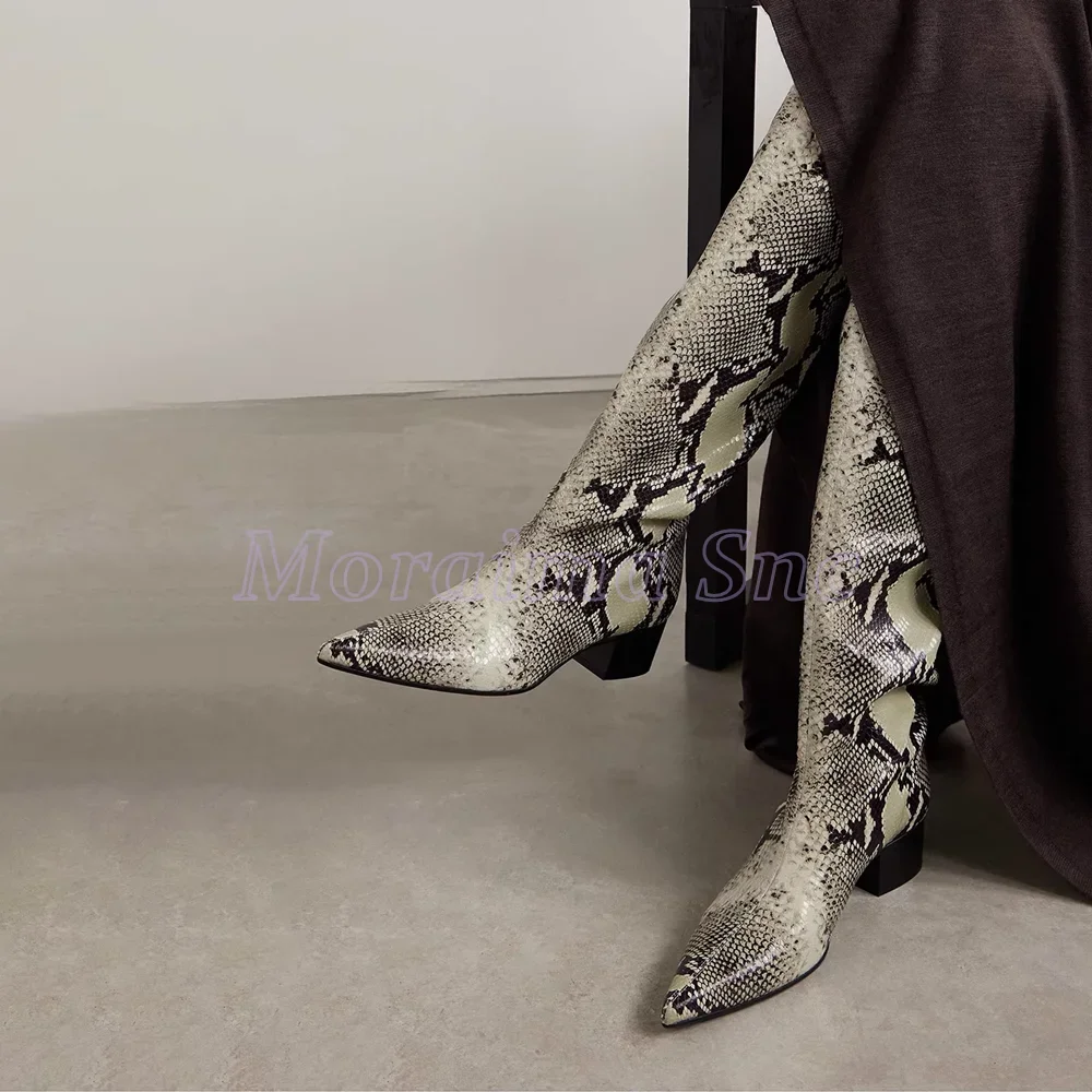 

Сексуальные сапоги до колена с узором питона, модные женские осенне-зимние ботинки без шнуровки на массивном каблуке с острым носком, новинка 202, лаконичные новые