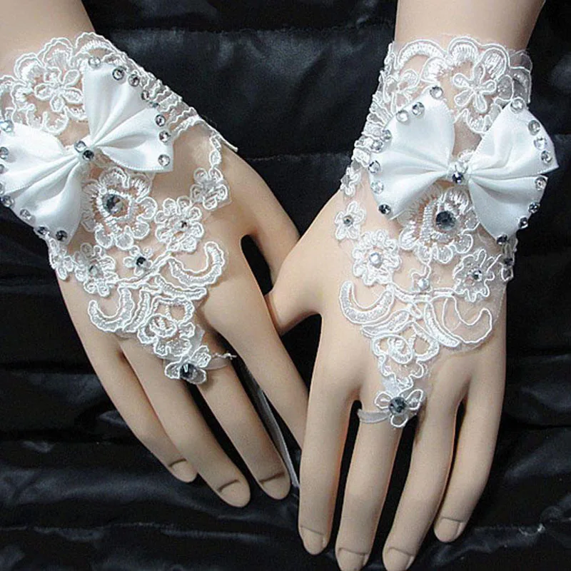 

Lace Short Bridal Gloves Inlaid Rhinestone Bowknot Slim Bridal Fingerless Gloves White Ivory Wedding Gown Accessories перчатки