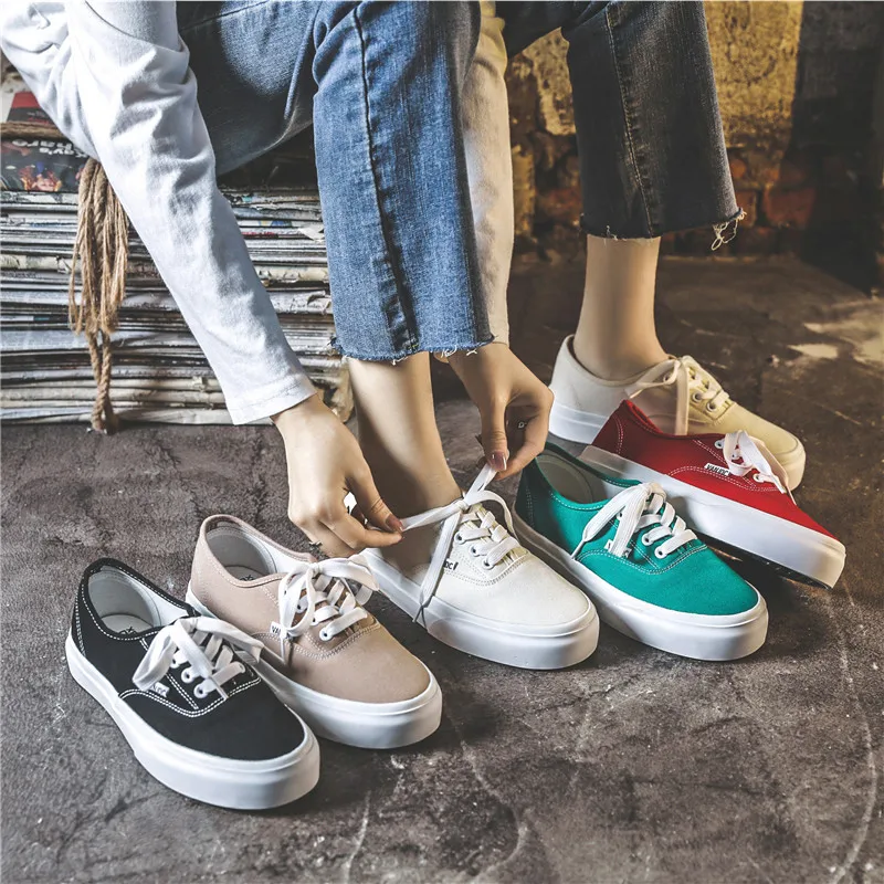 Women Sneakers Casual Vulcanized Shoes Ulzzang Classic Skateboard Canvas Shoes White Black Flats Tenis Feminino