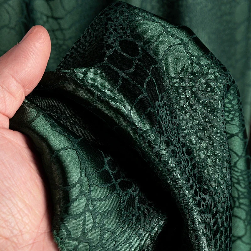 Crocodile Pattern Jacquard Fabric Micro Stretch Printed Cloth for Dresses Cheongsam Horse Face Skirt Sewing Needlework Smooth