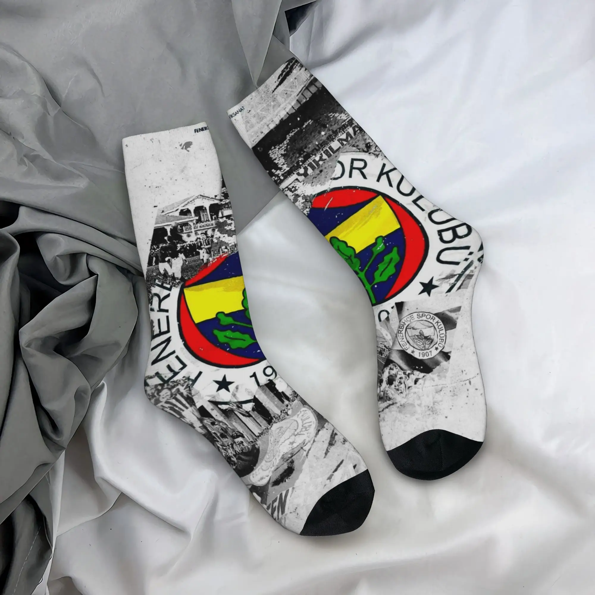 

Happy Funny Fenerbahce Vintage Harajuku Fenerbahce Hip Hop Novelty Casual Crew Sock Match Day Essentials