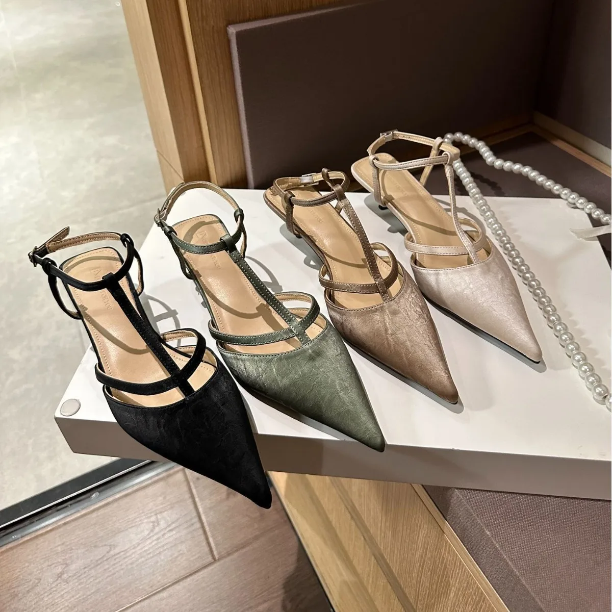 

Женская обувь в африканском стиле, летние туфли на высоком каблуке, темно-синие туфли-лодочки, универсальные сексуальные сандалии 2025 года, бордовые, оранжевые, утягивающие ремни, низкие закрытые, 3 см